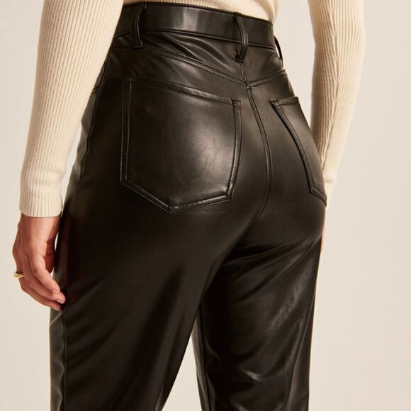 Abercrombie & Fitch Curve Love Vegan Leather Ankle Straight Pant 2 Short NWT - Picture 5 of 12
